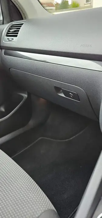 Volkswagen Jetta 2010 photo 3