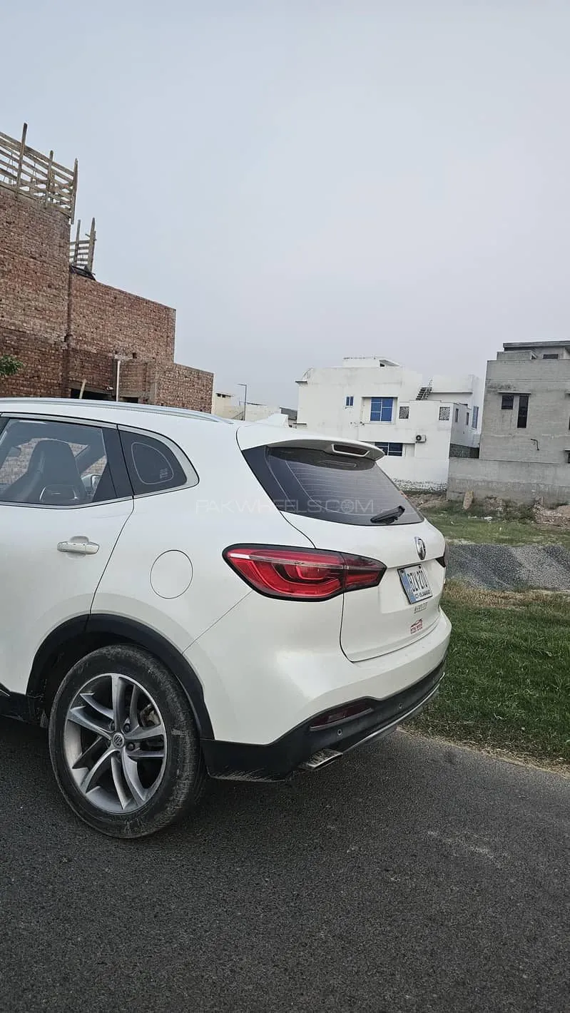 MG Hs