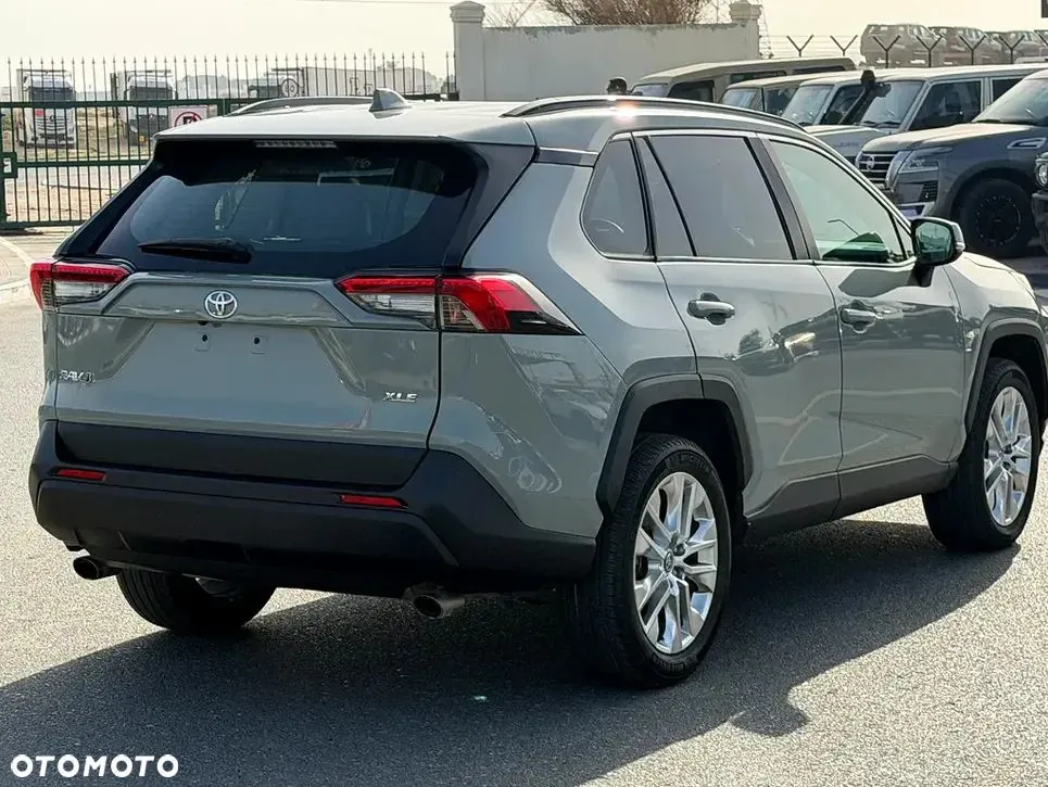 Toyota Rav4 2021 photo 4