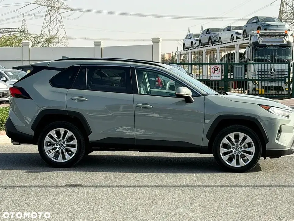 Toyota Rav4 2021 photo 3