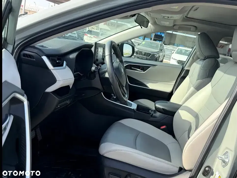 Toyota Rav4 2021 photo 5