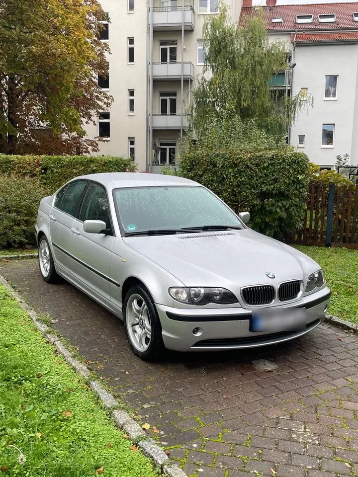 BMW 320I