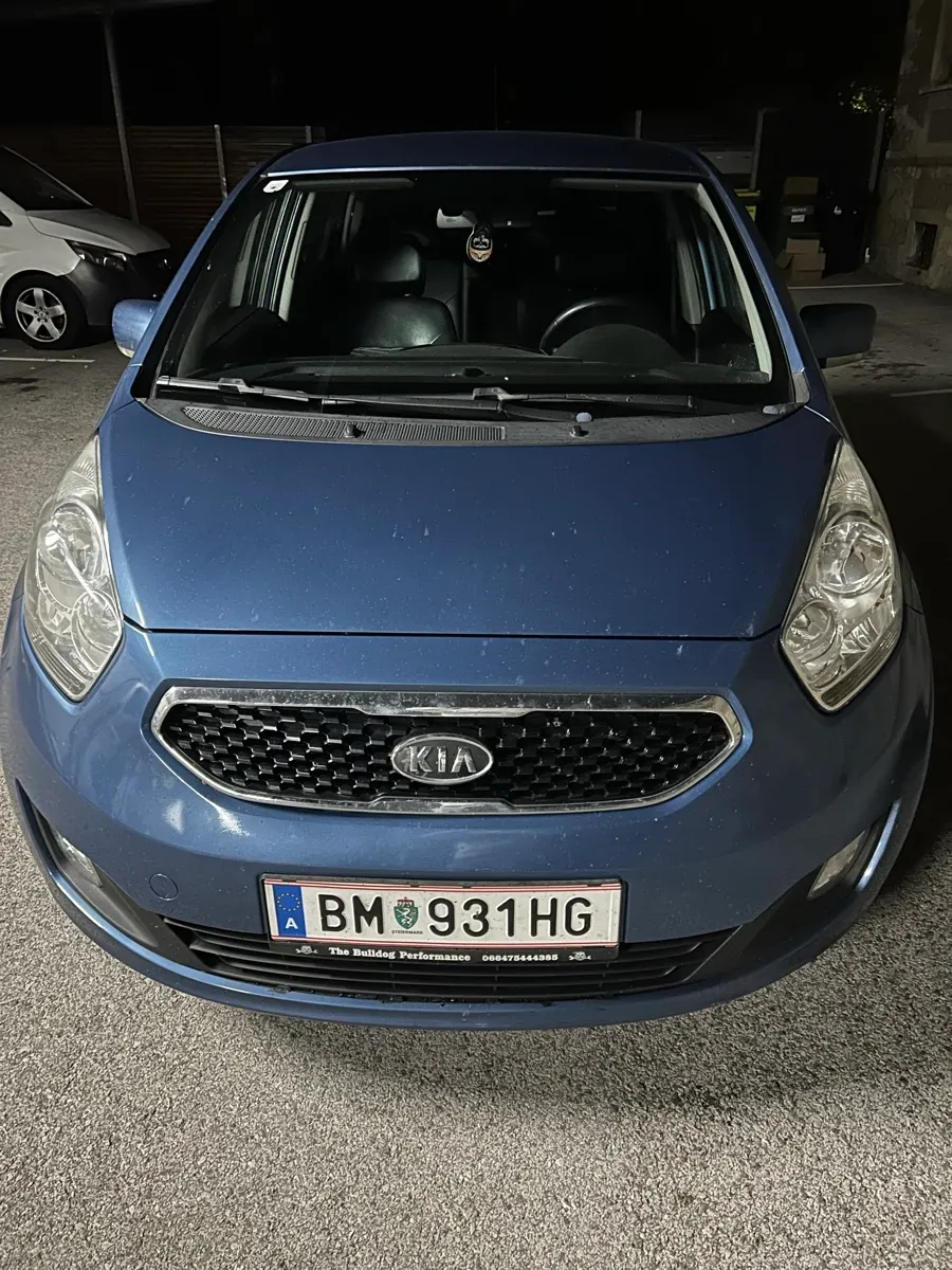 Kia Venga 2012 photo 3