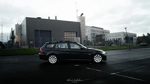 BMW 320D 2009 photo 4