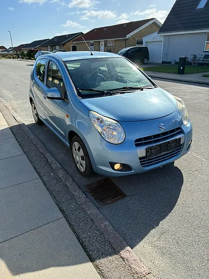 Suzuki Alto 2011 photo 2