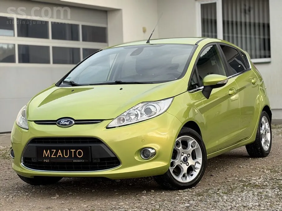 Ford Fiesta 2012 photo 2