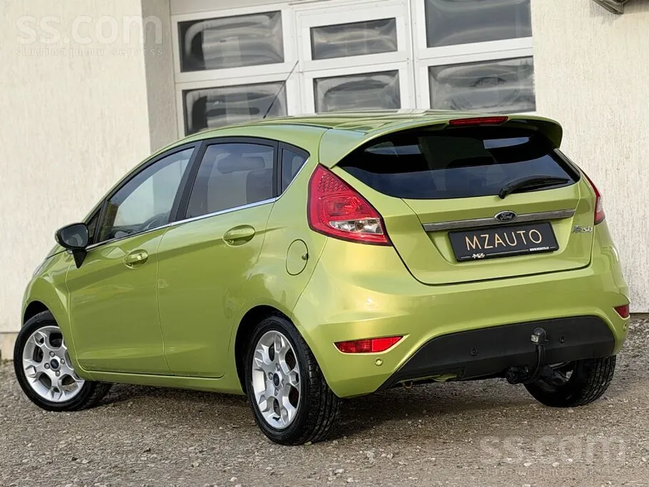 Ford Fiesta 2012 photo 3