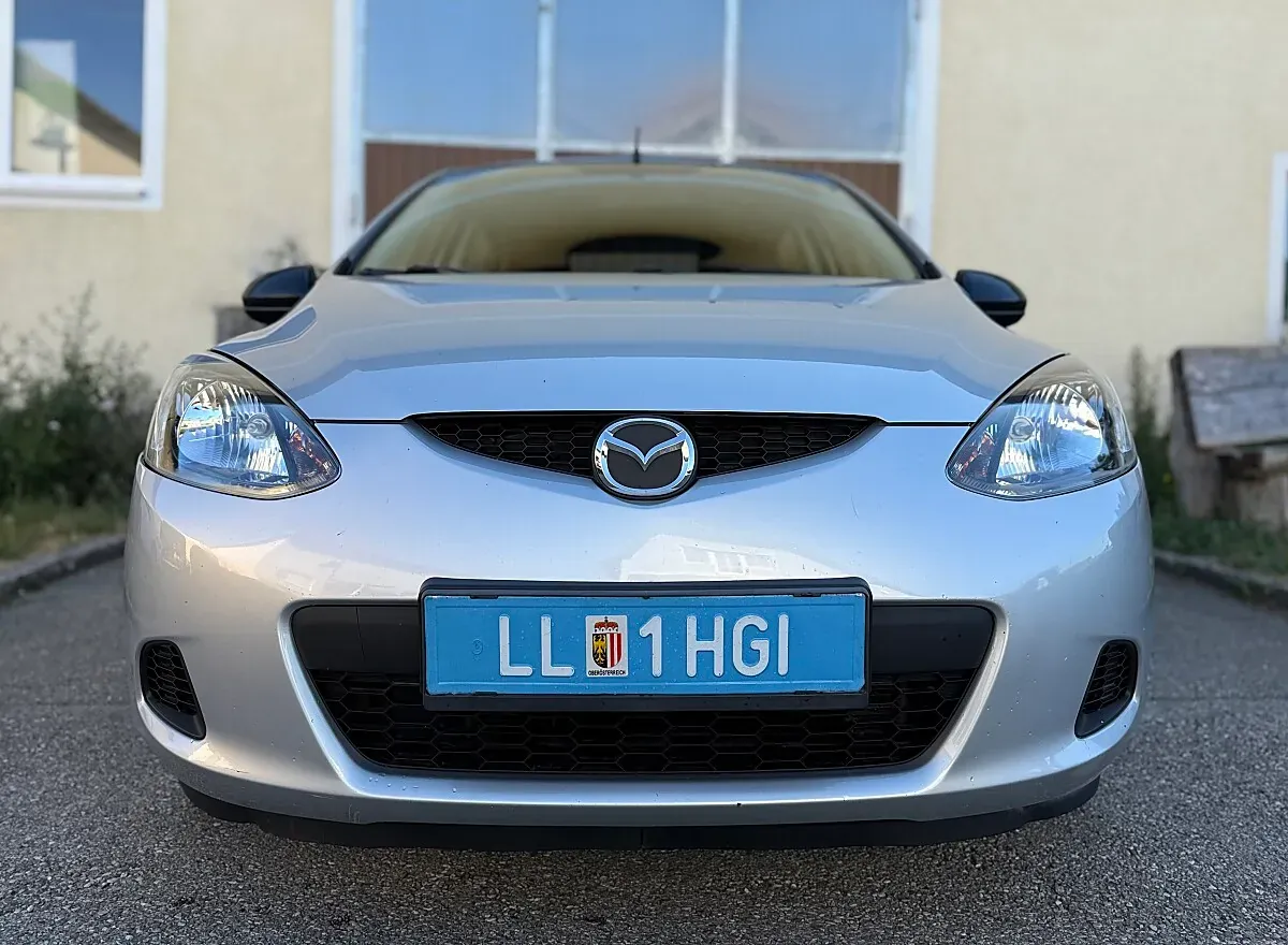 Mazda Mazda2
