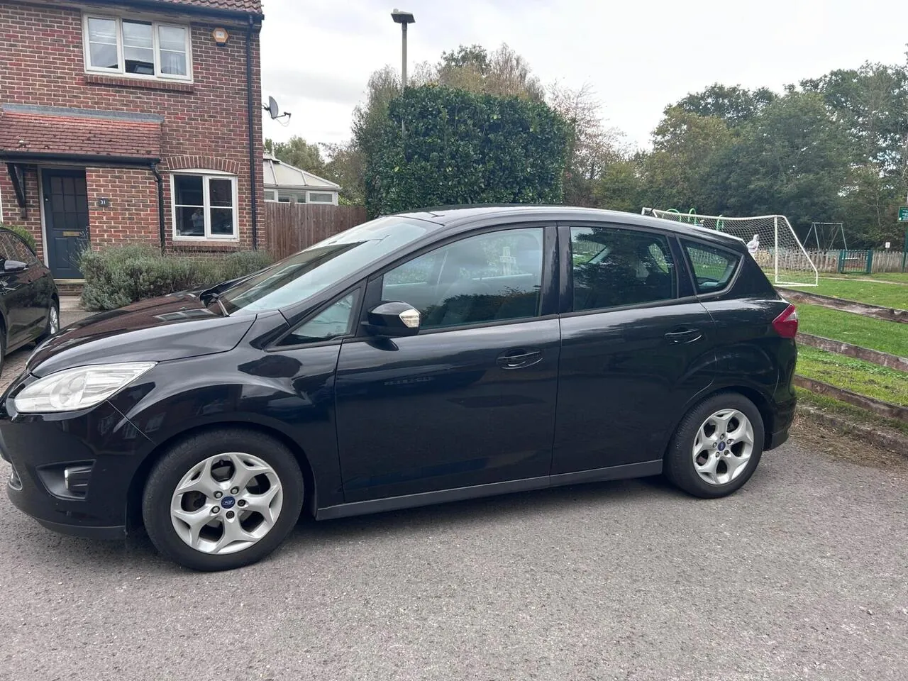 Ford C-Max 2012 photo 4