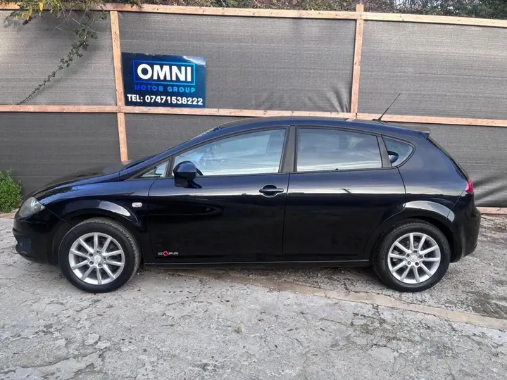 Seat Leon 2012 photo 2