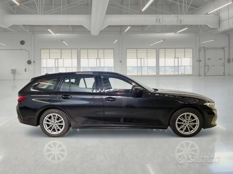 BMW 320 2023 photo 3