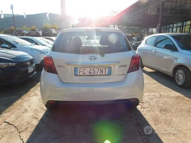 Toyota Yaris 2016 photo 4