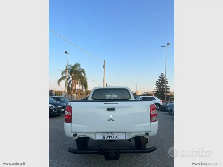 Mitsubishi L200 2018 photo 5