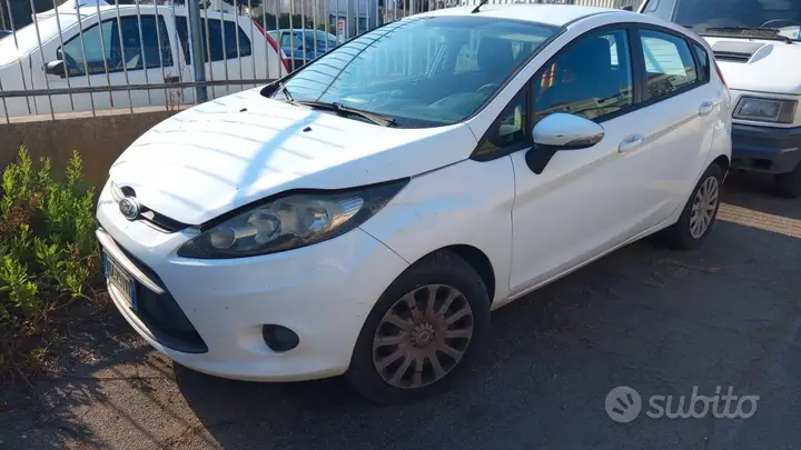 Ford Fiesta 2010 photo 3