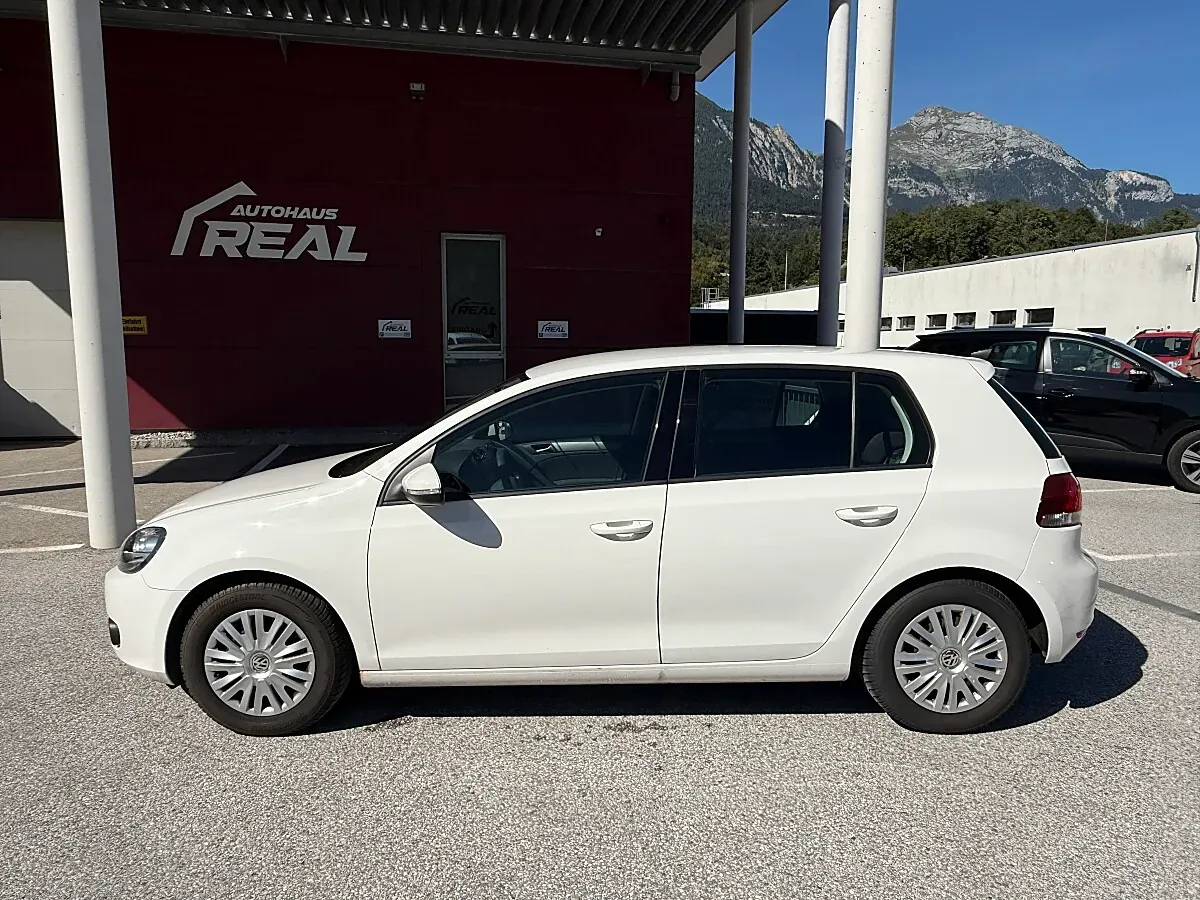 Volkswagen Golf 2012 photo 2