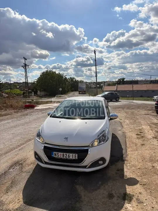 Peugeot 208