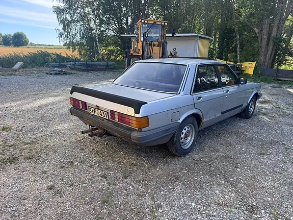 Ford Granada 1985 photo 5
