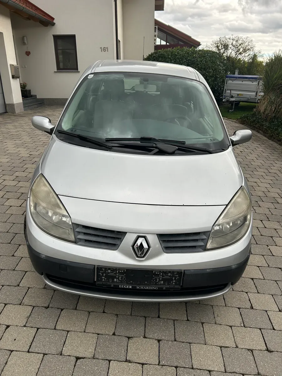 Renault Scenic 2005 photo 2