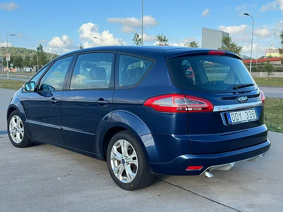 Ford S-Max 2012 photo 2