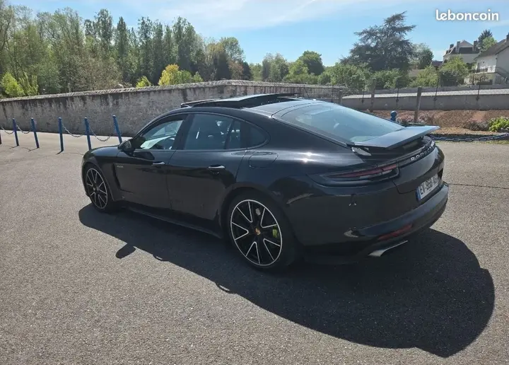 Porsche Panamera 2018 photo 3