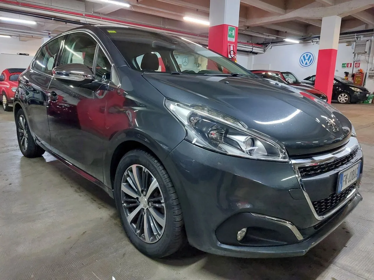 Peugeot 208 2017 photo 3