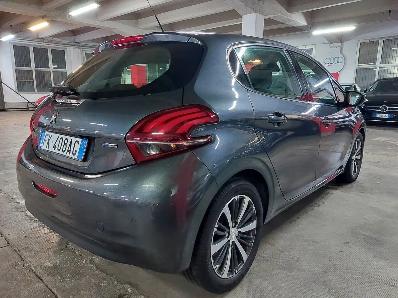Peugeot 208 2017 photo 5