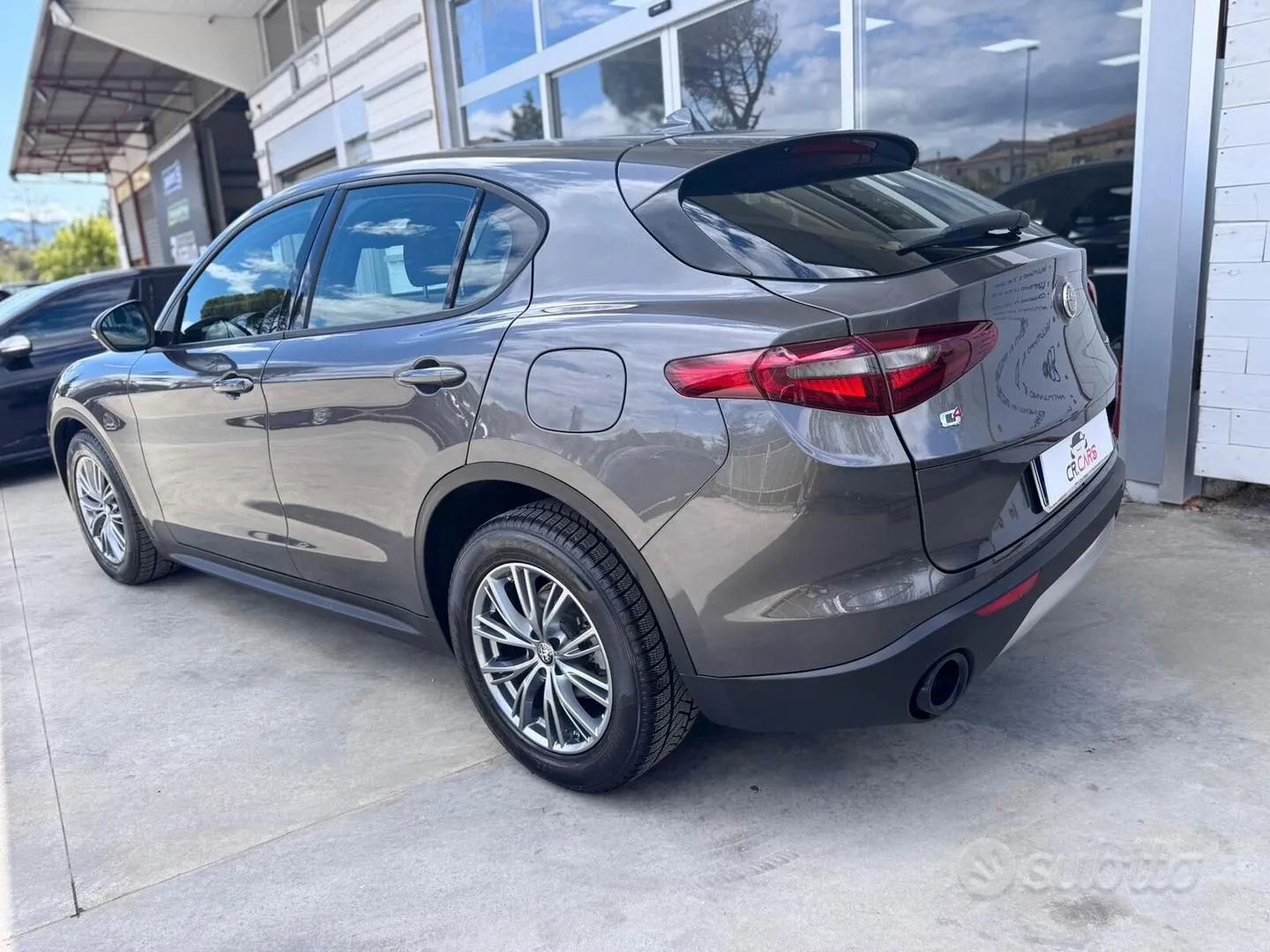 Alfa Romeo Stelvio 2023 photo 5