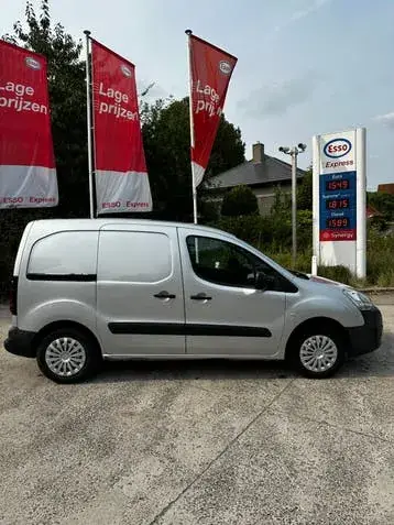 Peugeot Partner 2017 photo 2