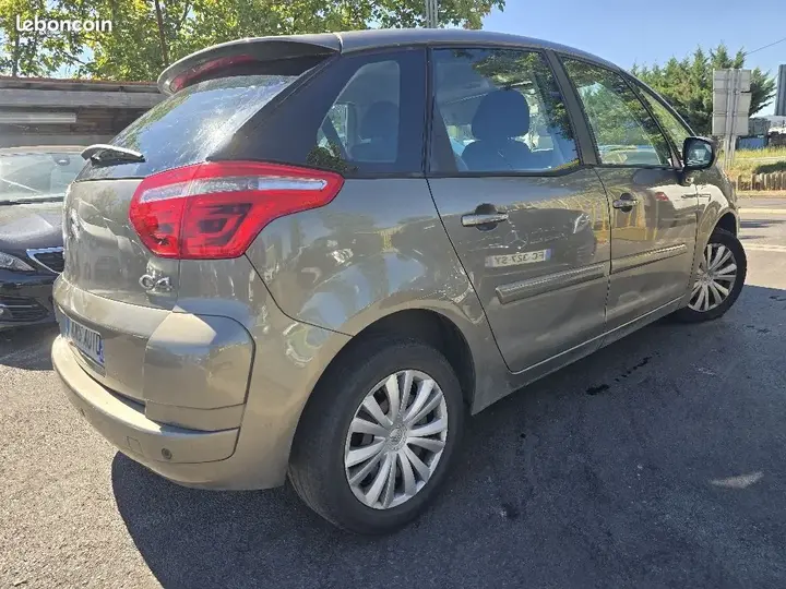 Citroen C4 Picasso 2010 photo 5