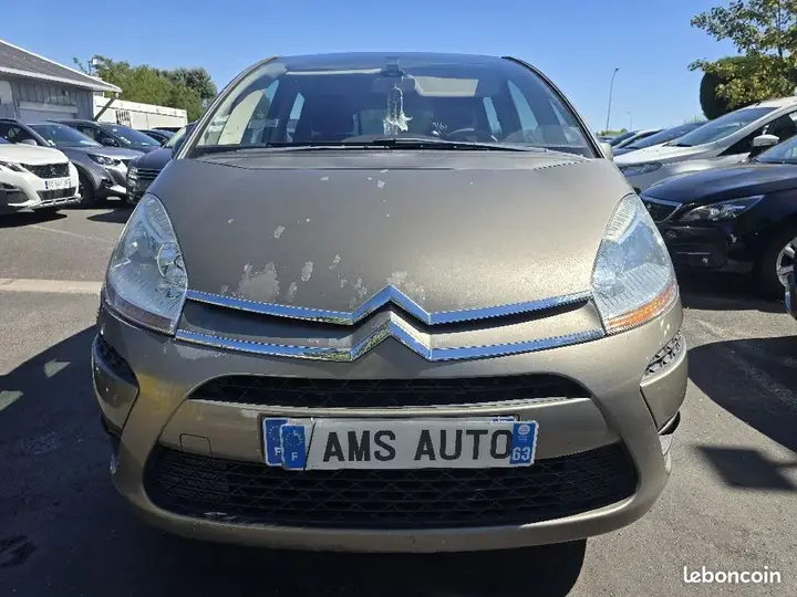 Citroen C4 Picasso 2010 photo 2