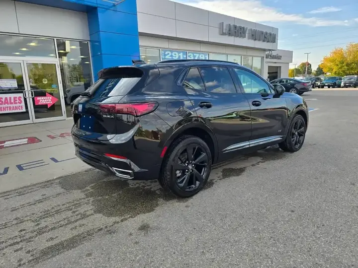 Buick Envision 2026 photo 3
