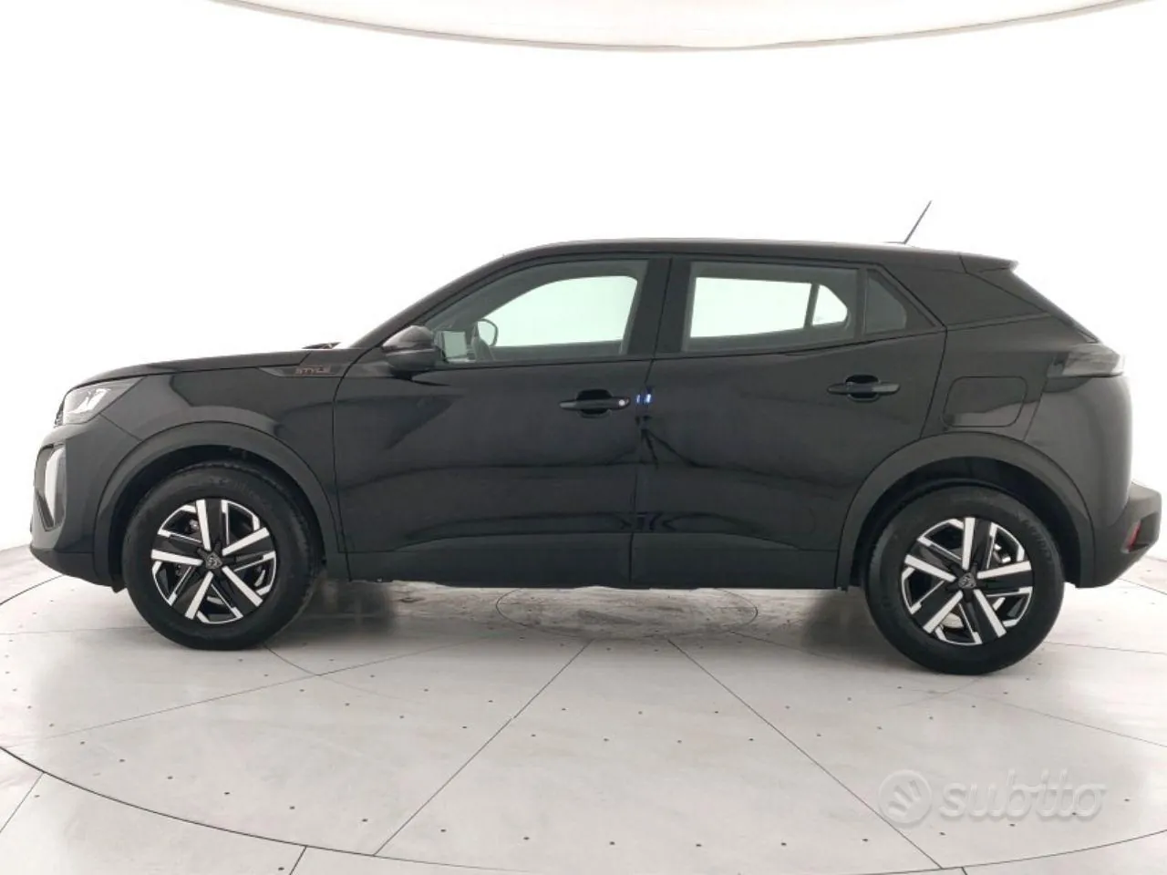 Peugeot 2008 2025 photo 2