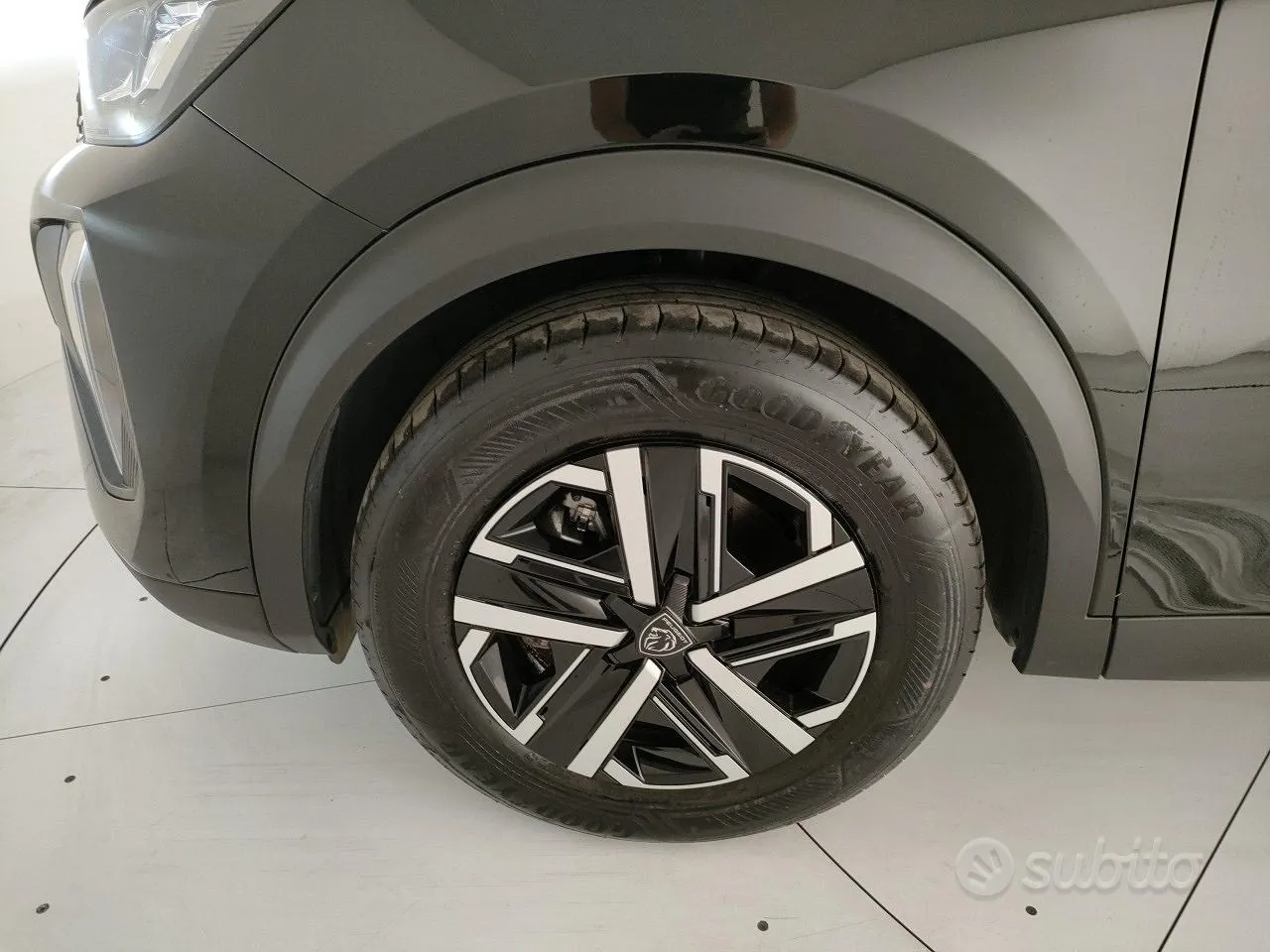 Peugeot 2008 2025 photo 5