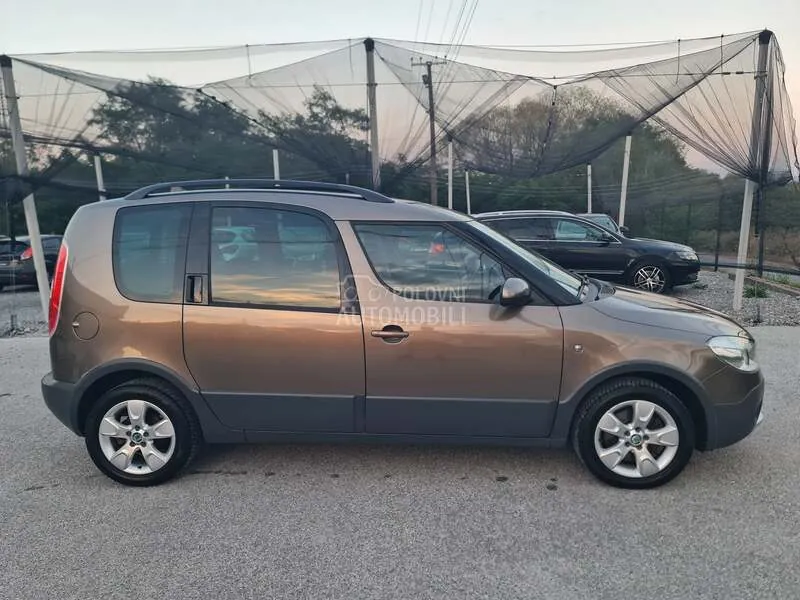 Skoda Roomster 2012 photo 5