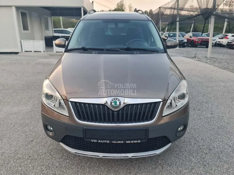 Skoda Roomster 2012 photo 3