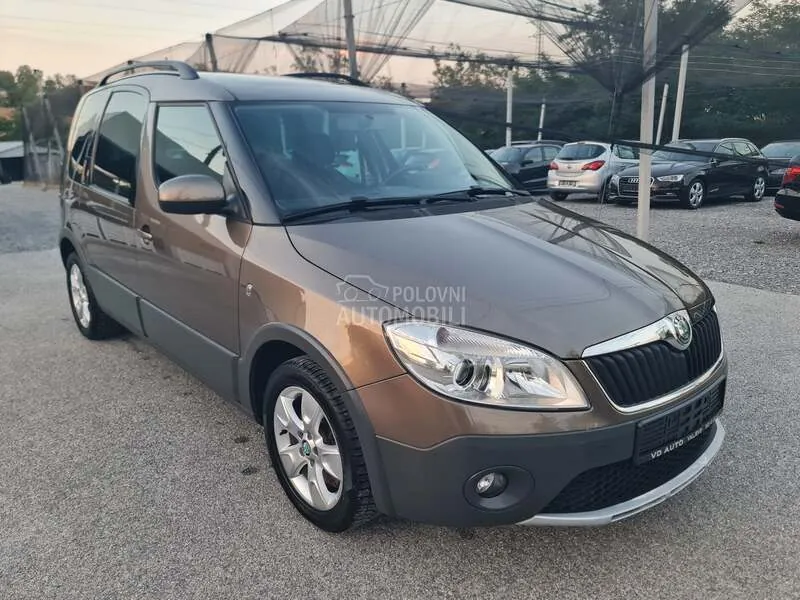 Skoda Roomster 2012 photo 4