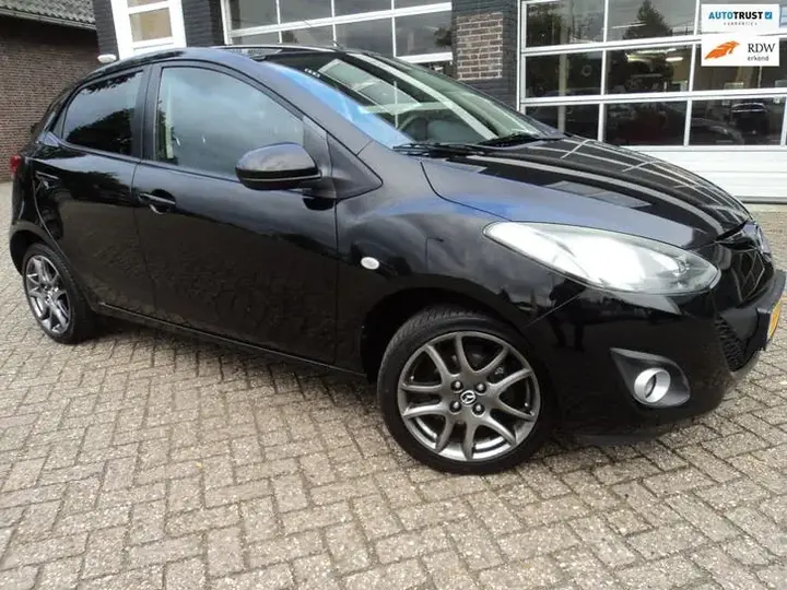 Mazda 2