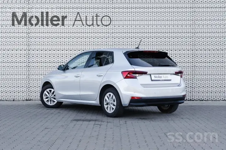 Skoda Fabia 2022 photo 3