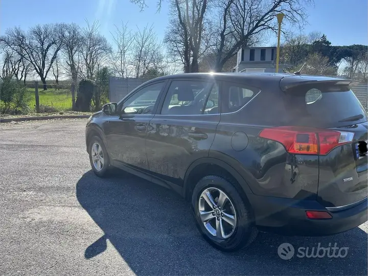 Toyota Rav4 2015 photo 3