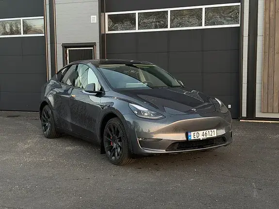 Tesla Model Y 2021 photo 3
