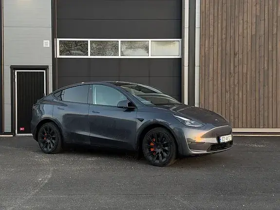 Tesla Model Y 2021 photo 4