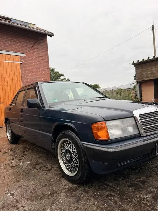 Mercedes-Benz 190E W201