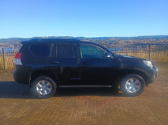 Toyota Land Cruiser 2010 photo 5