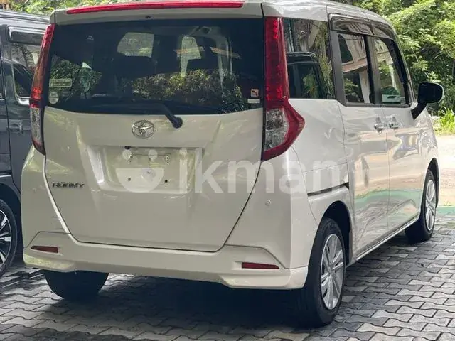 Toyota Roomy 2023 photo 2