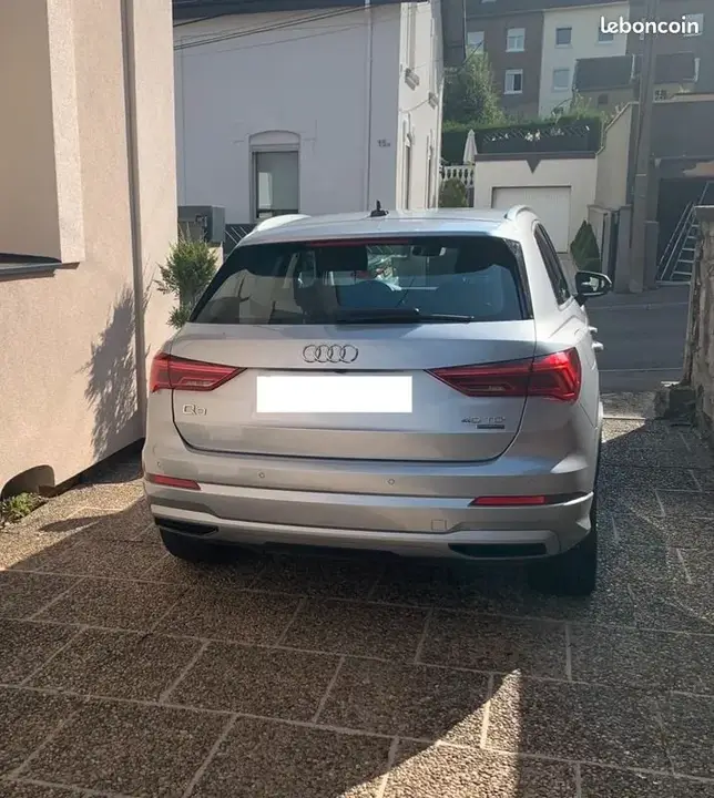 Audi Q3 2019 photo 2