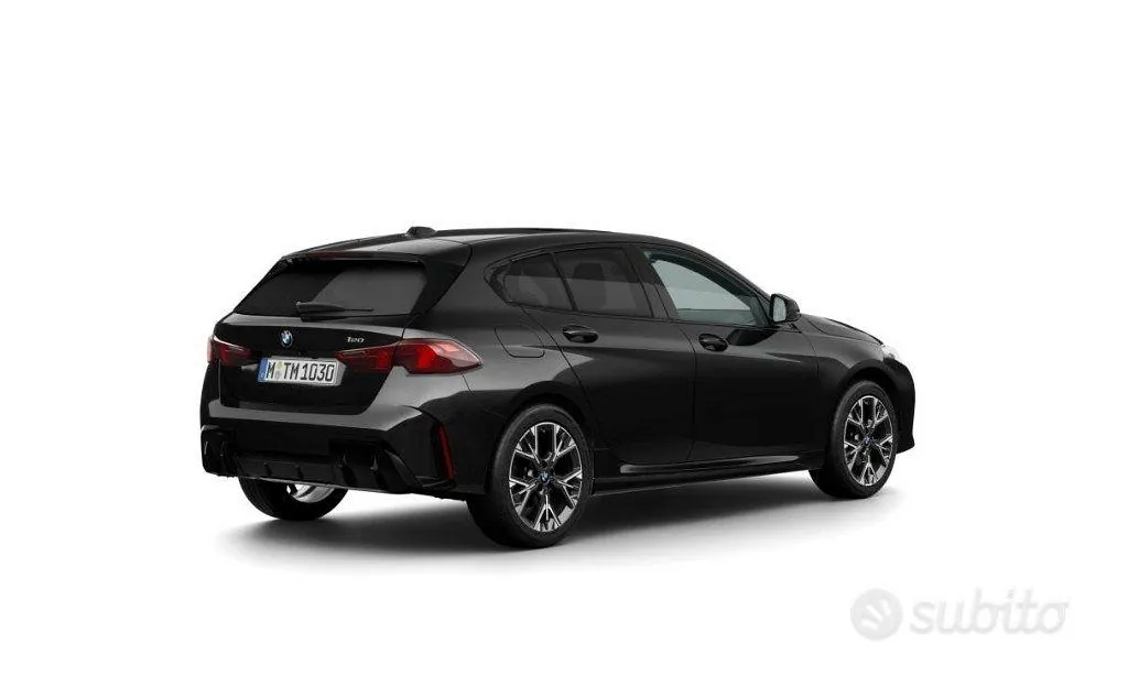 BMW 1 Series photo 2