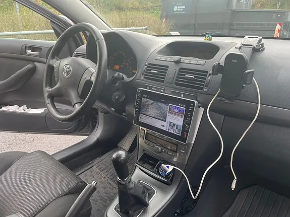 Toyota Avensis 2005 photo 4