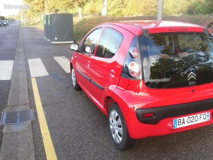Citroen C1 2010 photo 2