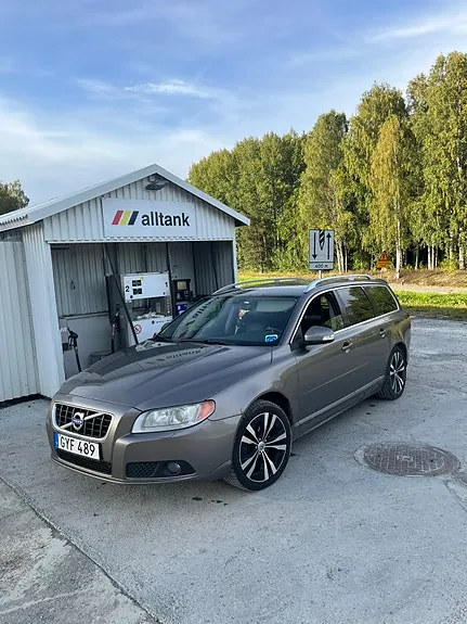Volvo V70 2011 photo 3
