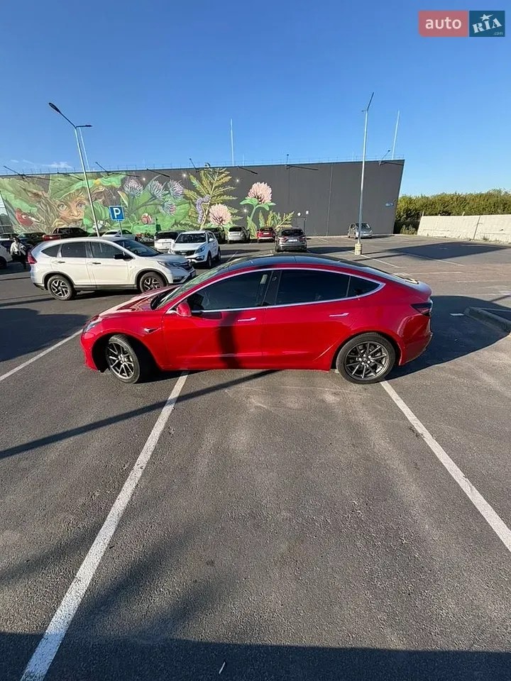 Tesla Model 3 2019 photo 3